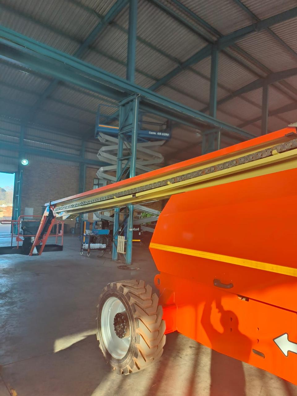 JLG 860SJ for sale - image 9
